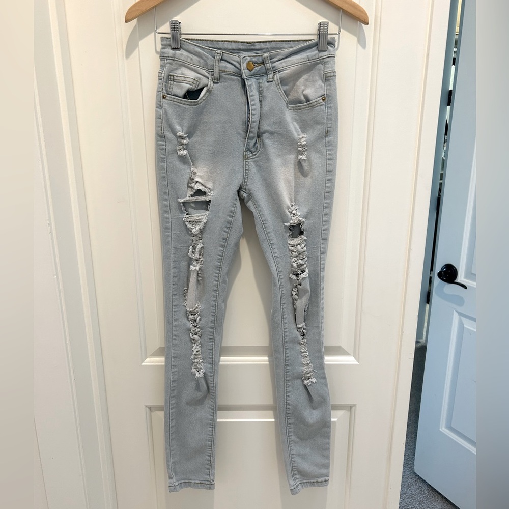 Ripped Skinny Jeans